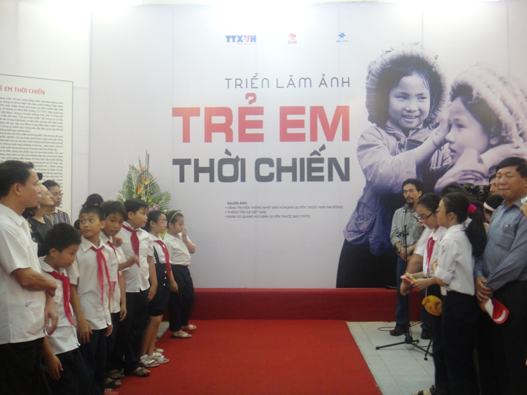 “Niños bajo guerra”- exposición de la memoria